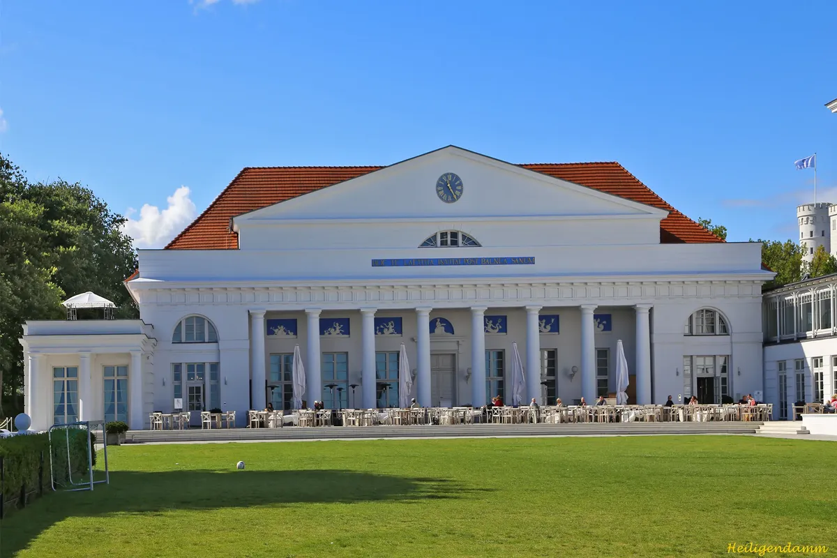 Grand Hotel Heiligendamm - 0 3442 Ostseebad Heiligendamm - Kurhaus