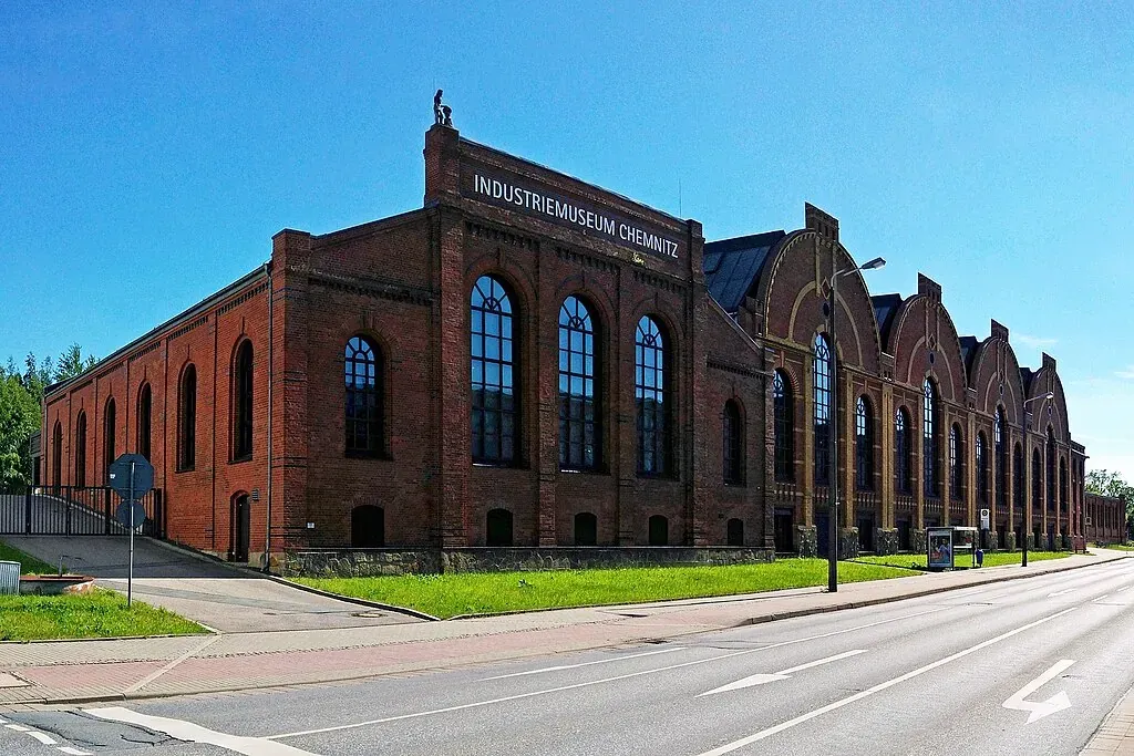 1024px-das_sc3a4chsische_industriemuseum_chemnitz_an_der_zwickauer_strac39fe2c_2_21W4UzY