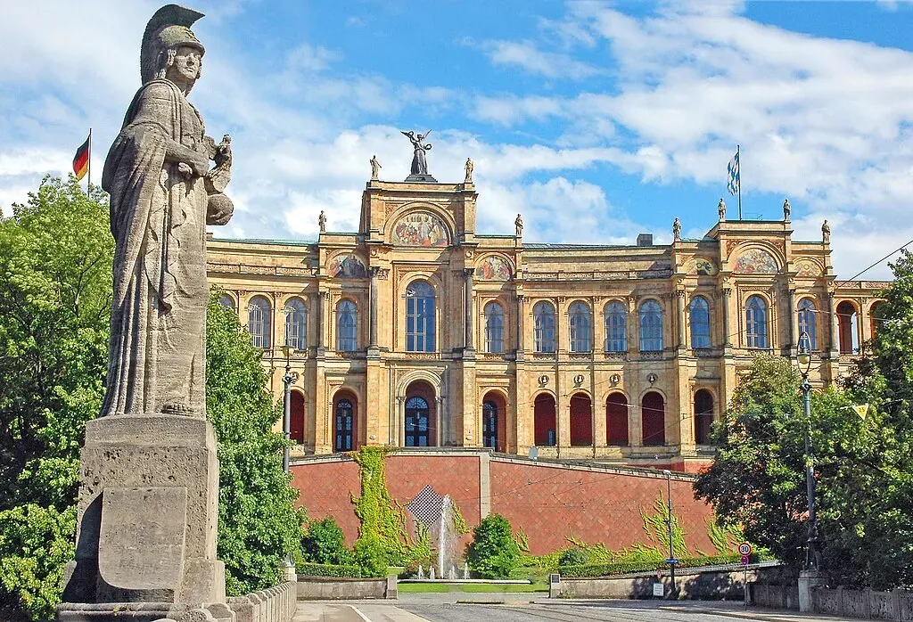 1024px-maximilianeum_28bayerischer_landtag29.webp