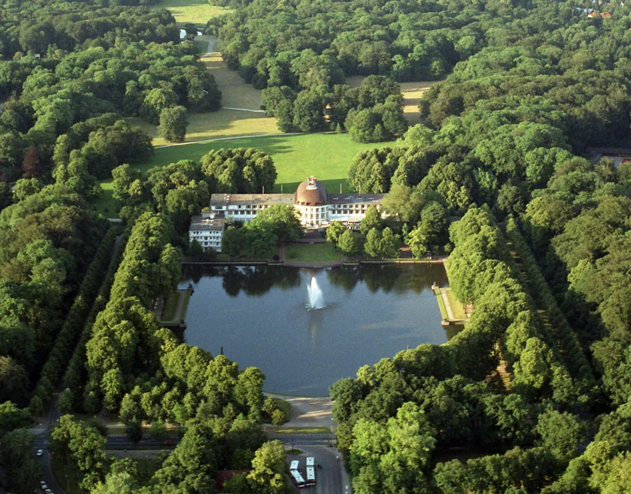 Bürgerpark und Stadtwald - 1995 Park Hotel HB