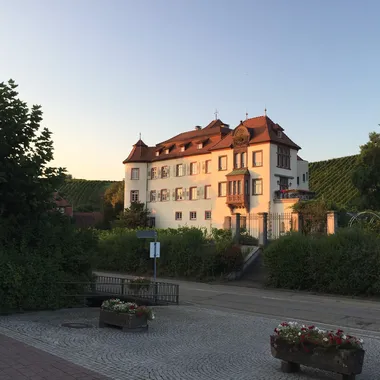 Weingut Schloss Neuweier - 2016-09-23 Schloss Neuweier 01
