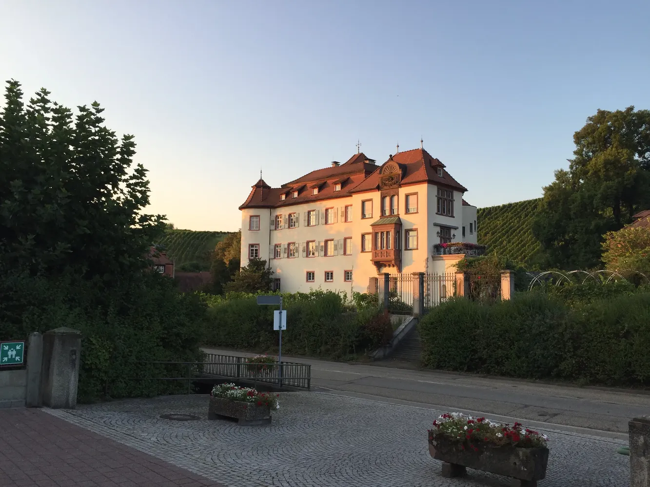 Weingut Schloss Neuweier - 2016-09-23 Schloss Neuweier 01