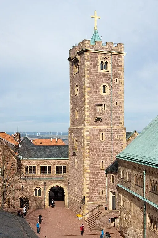 512px-bergfried_der_wartburg.webp