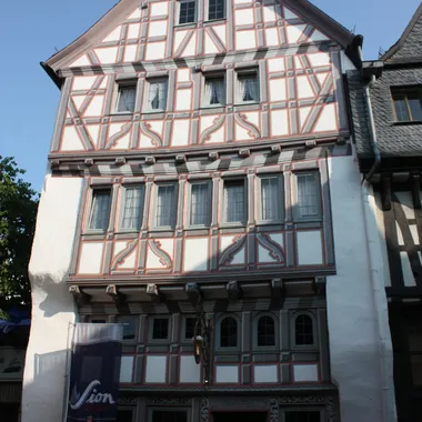 Werner-Senger-Haus - 53246 Limburg, Rütsche 5
