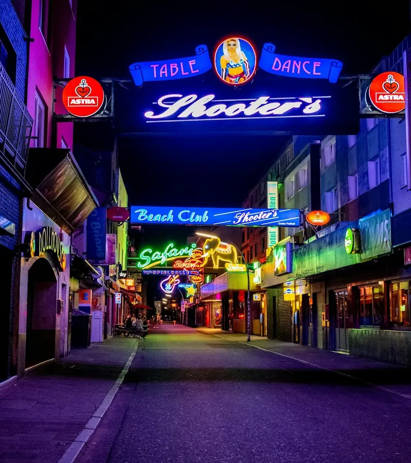Mehr zu Reeperbahn, Große Freiheit und Talstrasse