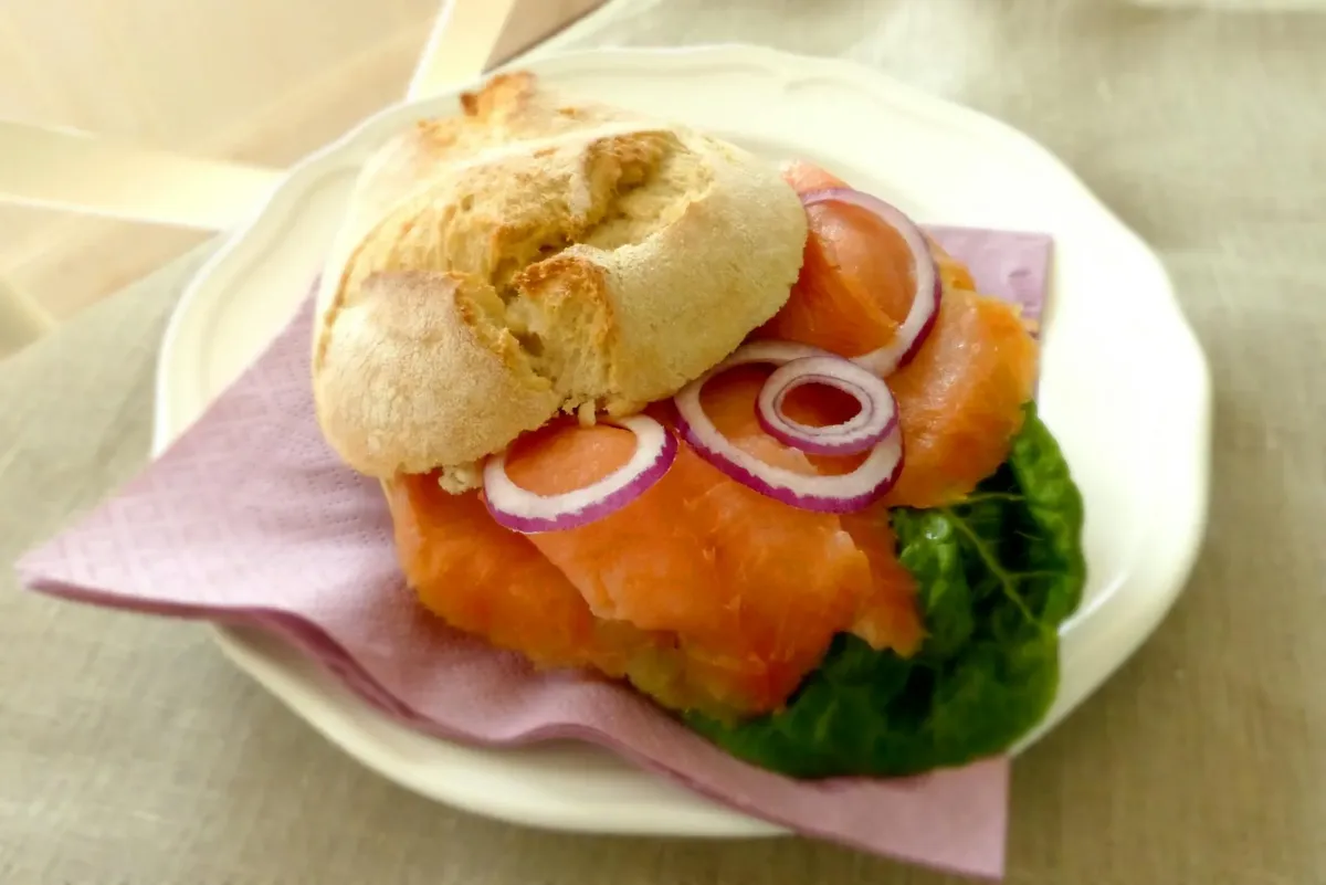 Fischbrötchen mit Lachs