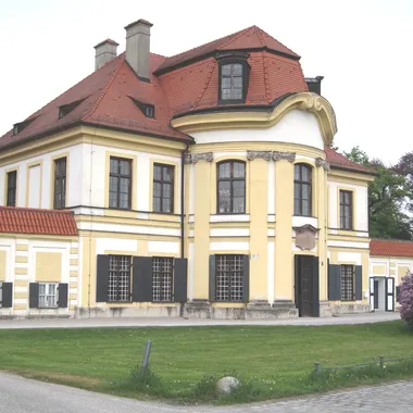 Porzellan Manufaktur Nymphenburg - 8Schlossrondell-02