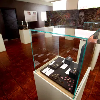 Edelsteinmuseum - A exposição de joias “Dia dos namorados 2015” (18560035470)