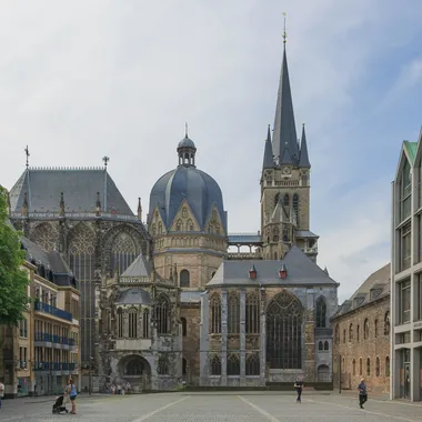 Aachener Dom - Aachen Germany Imperial-Cathedral-01