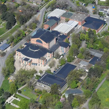 Richard-Wagner-Festspielhaus - Aerial image of Bayreuth Festspielhaus (view from the southeast, 2024)