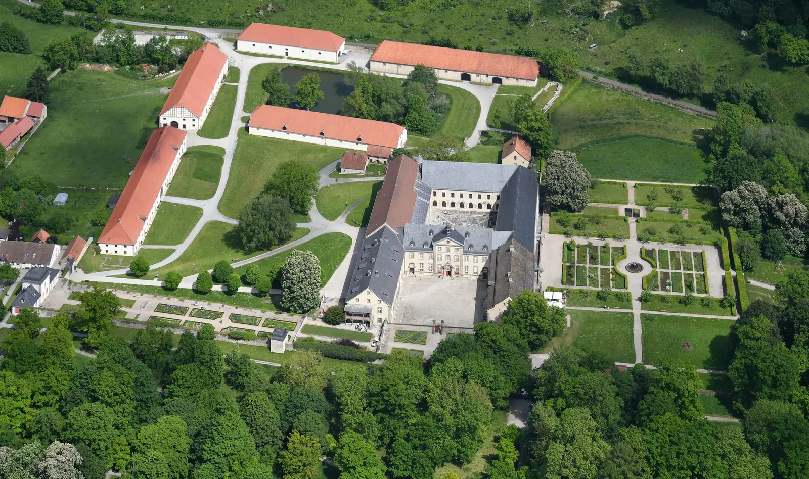 Stiftung Kloster Dalheim - LWL-Landesmuseum für Klosterkultur - Aerial image of Kloster Dalheim (view from the southwest)