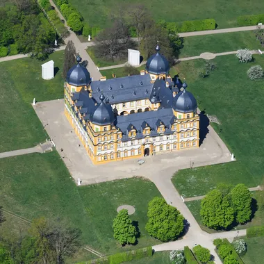 Schloss Seehof - Aerial image of Schloss Seehof (view from the southeast)