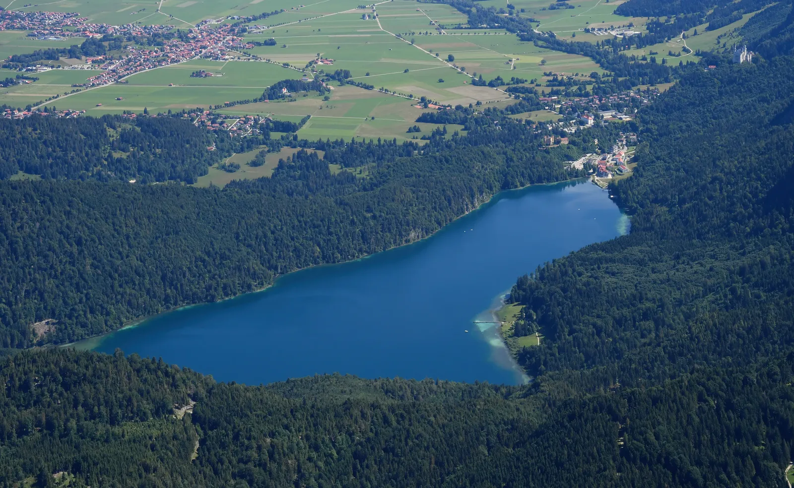 Alpsee - Aerial image of the Alpsee (view from the southwest)