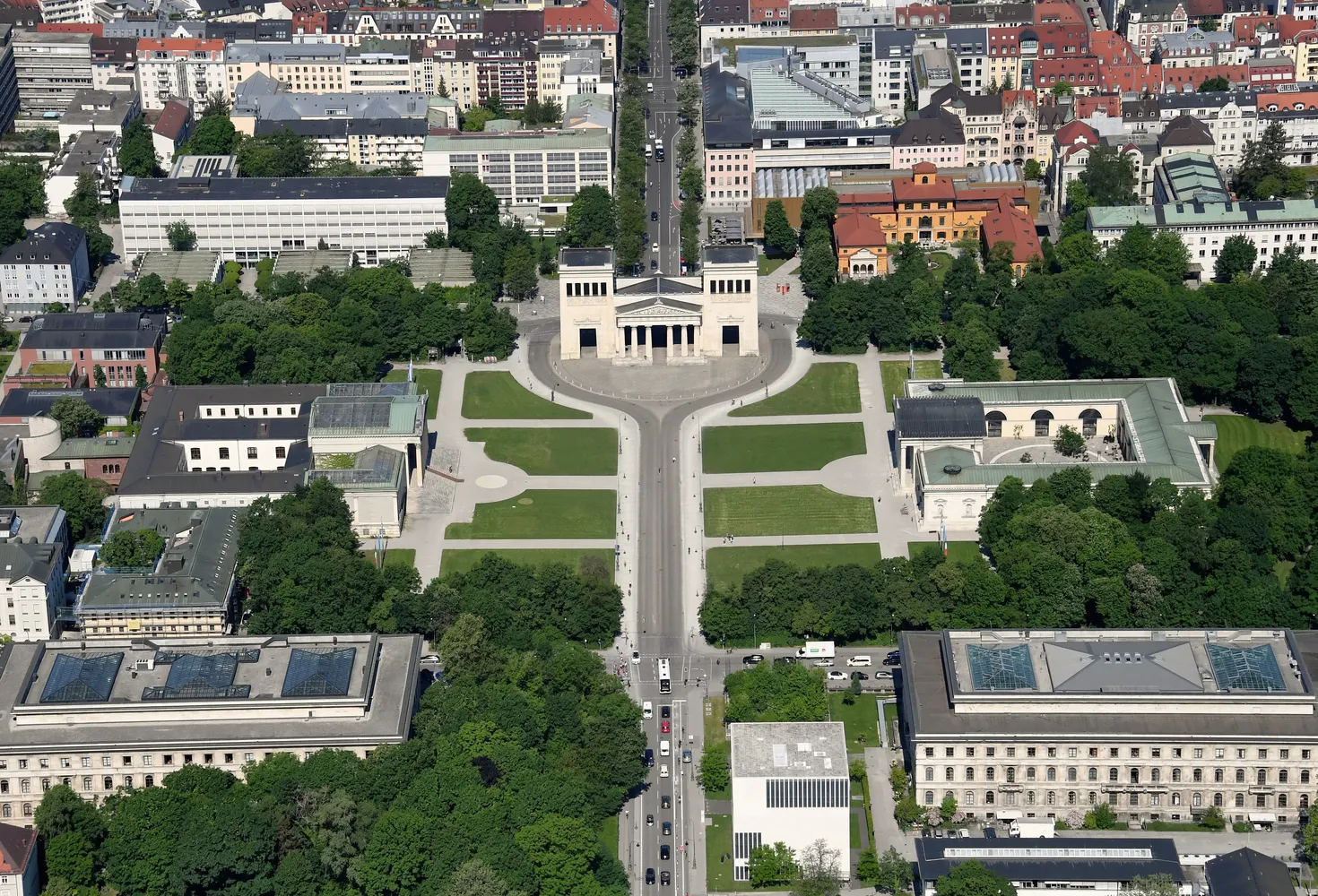Königsplatz - Aerial image of the Königsplatz in Munich (view from the southeast)
