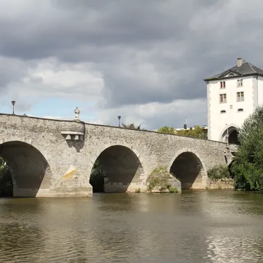 Statue von St. John von Nepomuk / Alte Lahnbrücke Limburg an der Lahn - Alte Lahnbruecke Limburg 2011 01