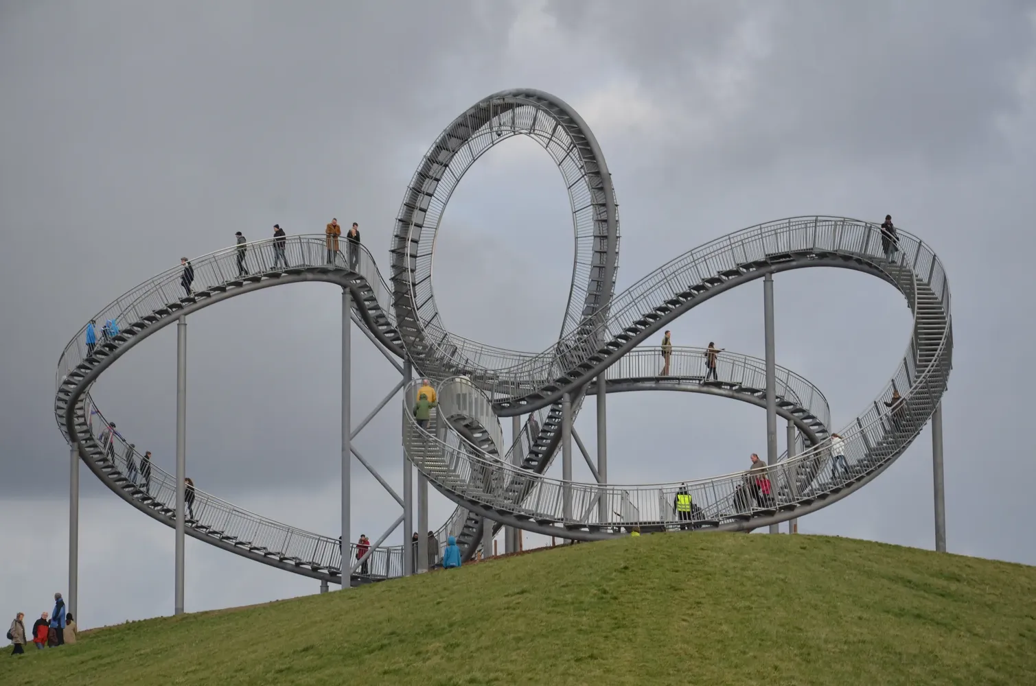Tiger und Turtle - Angerpark2012 nati03