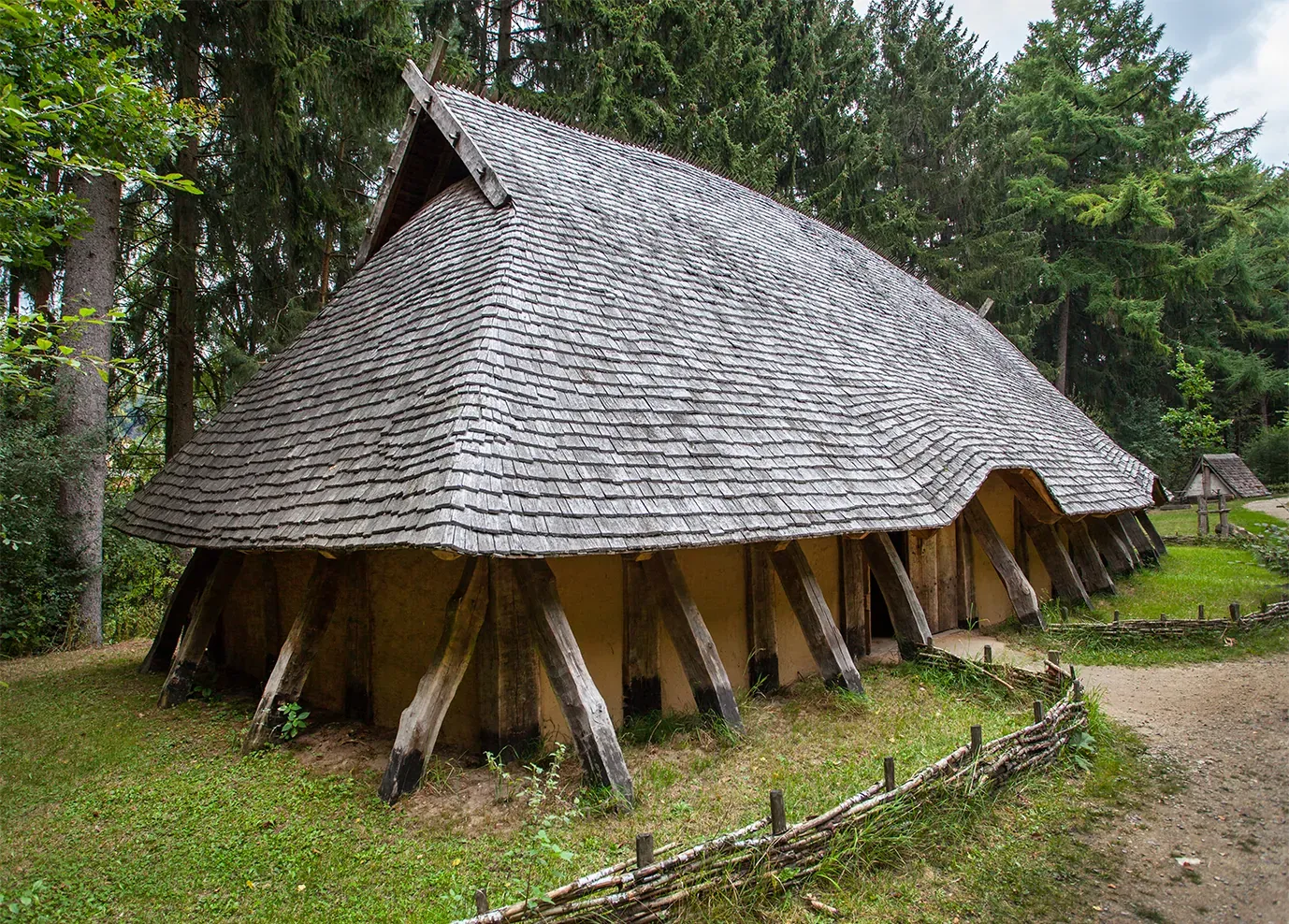 Archäologisches Freilichtmuseum Oerlinghausen - Arch-Freil-Oerlinghausen-Sachsenhaus