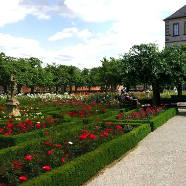 Rosengarten der Neuen Residenz - Bamberg-Rosengarten-Panorama