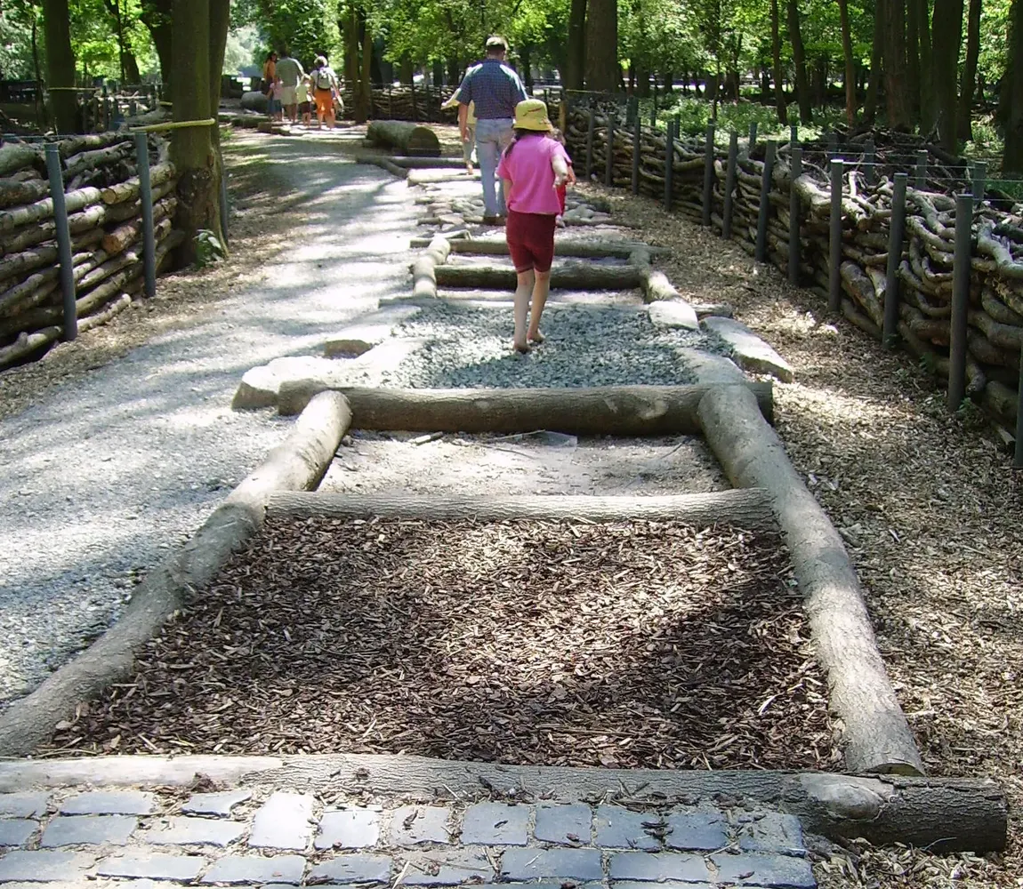 Barfusspark - Barfusspfad Tierpark Rheingoenheim 1