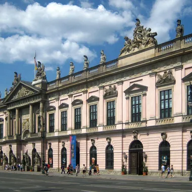 Deutsches Historisches Museum - Berlin, Mitte, Unter den Linden, Zeughaus 09