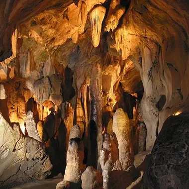 Bilstein-Höhle - Bilsteinhoehle Warstein, Halle der 60 Riesen