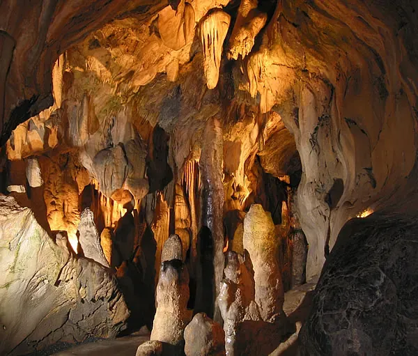 Bilstein-Höhle - Bilsteinhoehle Warstein, Halle der 60 Riesen