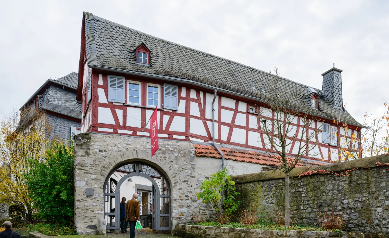 Diözesanmuseum Limburg und Domschatz - Staurothek - Bischofssitz Limburg - Residence of the bishop of Limburg - Diözesanmuseum mt Domschatz - October 26th 2013 - 02
