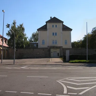 Zentrale Stelle der Landesjustizverwaltungen zur Aufklärung Nationalsozialistischer Verbrechen - Bundesarchiv Aussenstelle Ludwigsburg am Schorndorfer Torhaus DSC 3735