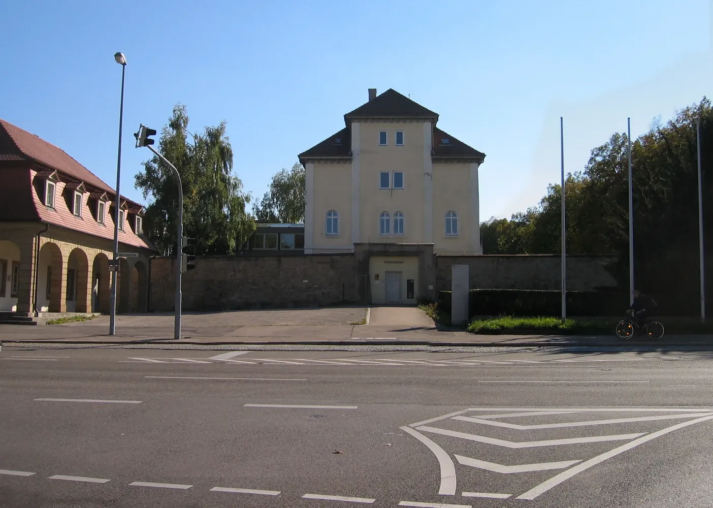 Zentrale Stelle der Landesjustizverwaltungen zur Aufklärung Nationalsozialistischer Verbrechen - Bundesarchiv Aussenstelle Ludwigsburg am Schorndorfer Torhaus DSC 3735