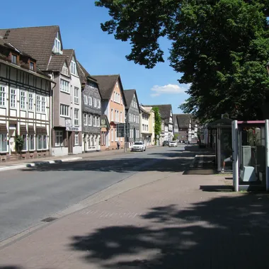Altstadt Höxter - Bushaltestelle Stadthaus, 1, Höxter, Landkreis Höxter