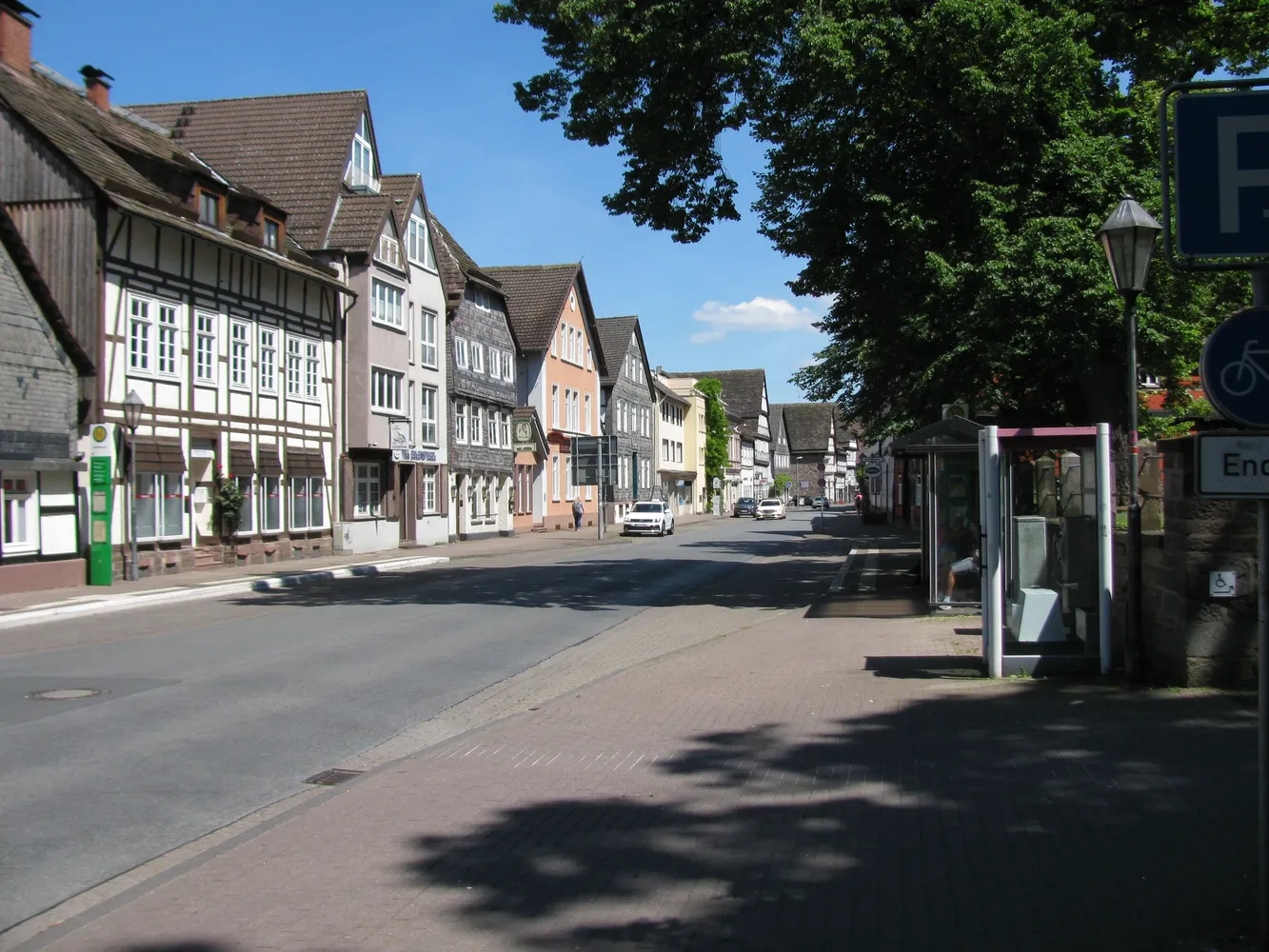 Altstadt Höxter - Bushaltestelle Stadthaus, 1, Höxter, Landkreis Höxter
