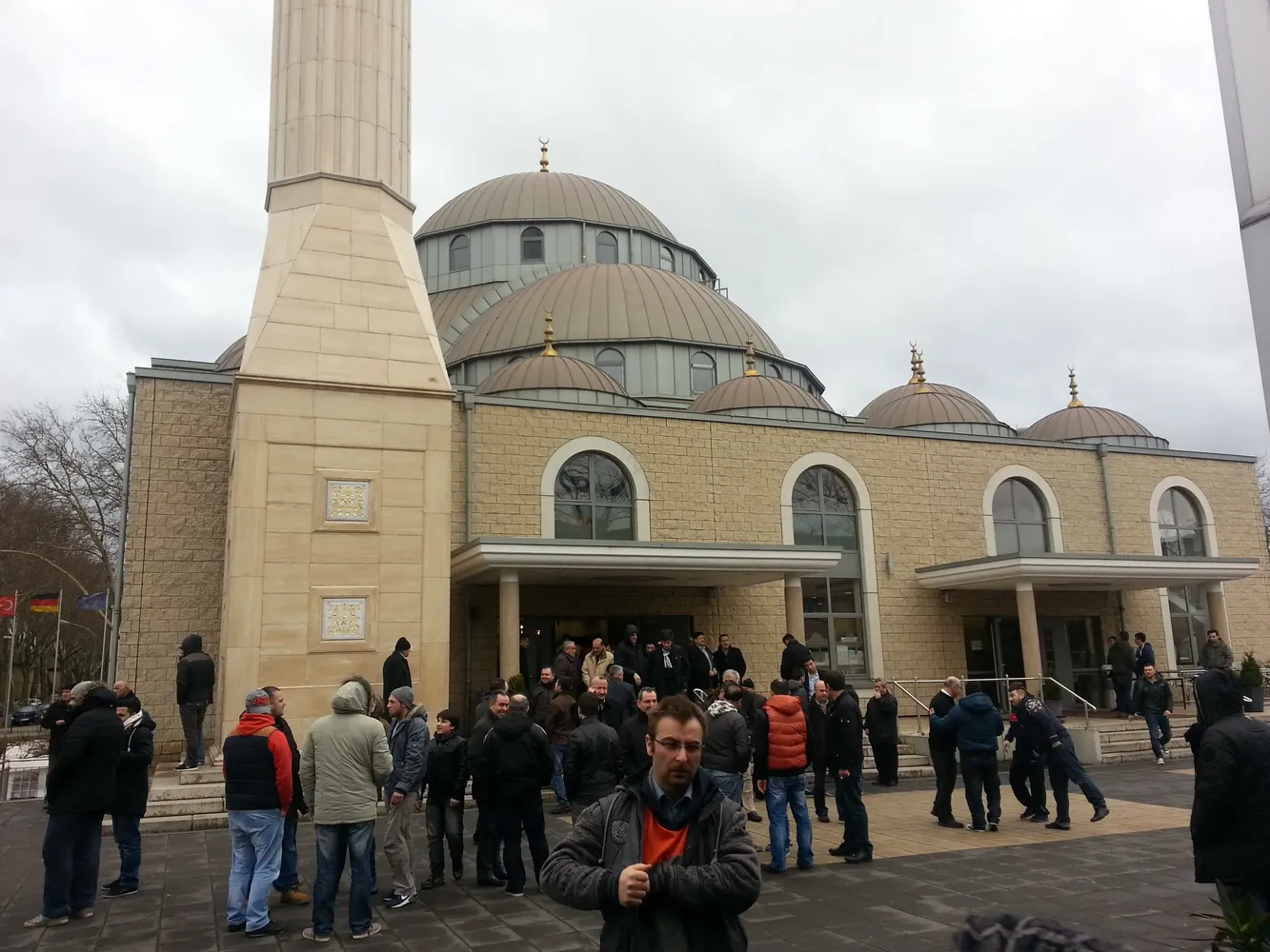 DITIB-Merkez Moschee - DITIB-Merkez-Mosque Front
