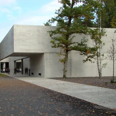 Gedenkstätte Bergen-Belsen - Dokuzentrum KZ Belsen
