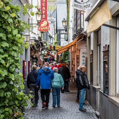 Drosselgasse - Drosselgasse Old Town Rudesheim am Rhein Germany (2 of 23) (37676226281)