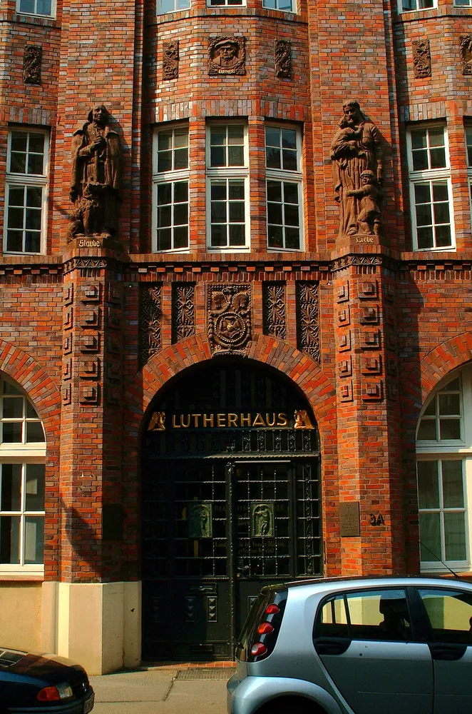 Lutherhaus - Ebhardtstraße 3a Hannover Lutherhaus Diakonie Architekt Brandes 1925 Eingang
