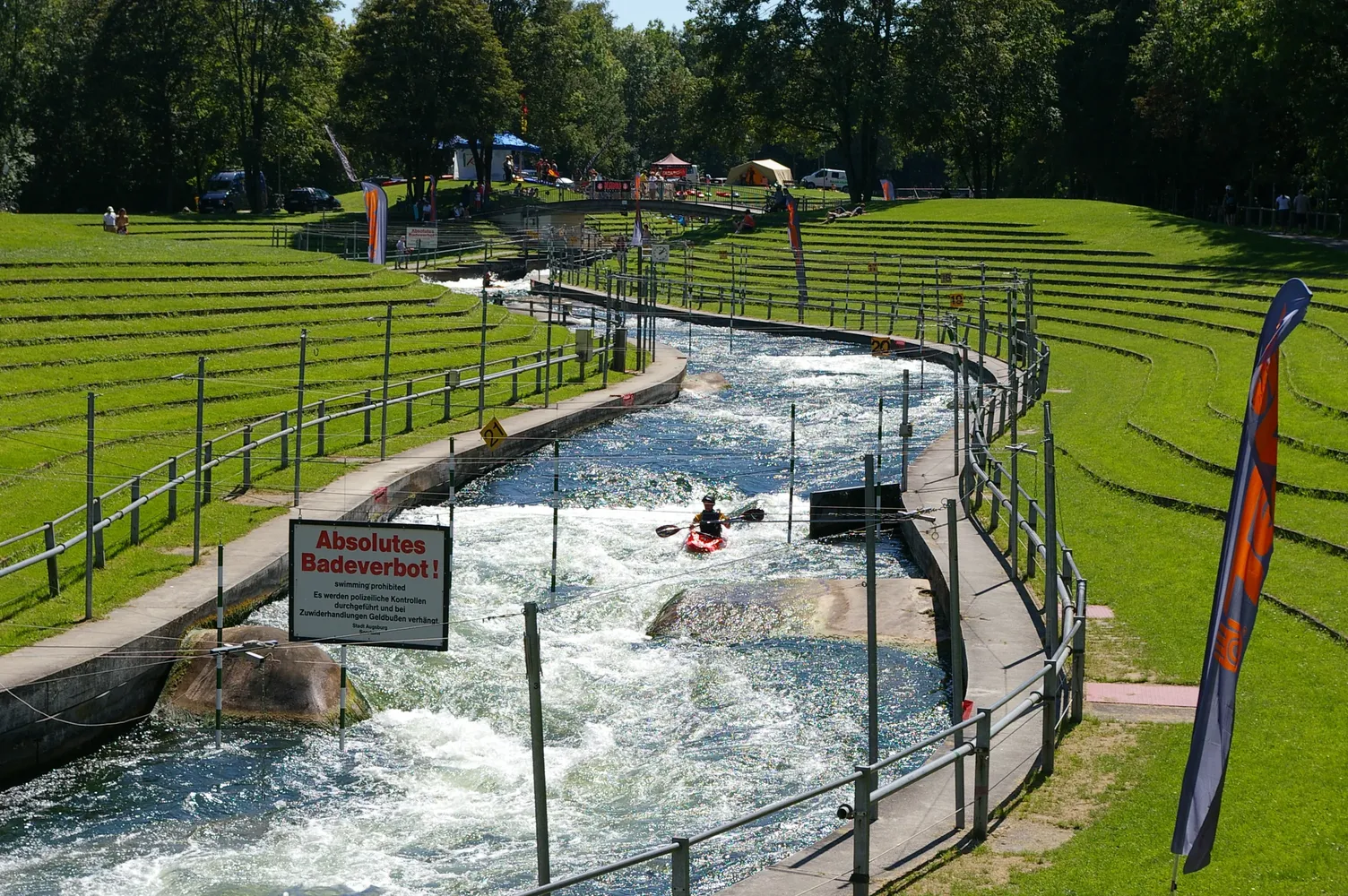Eiskanal - Eiskanal passing Corkscrew entering Carousel