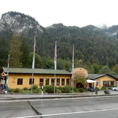 Enzianbrennerei - Enzianbrennerei Grassl