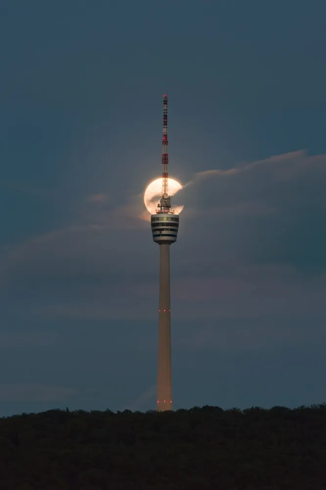 Fernsehturm - Fernsehturm Stuttgart and Full Moon Summer 2013 05