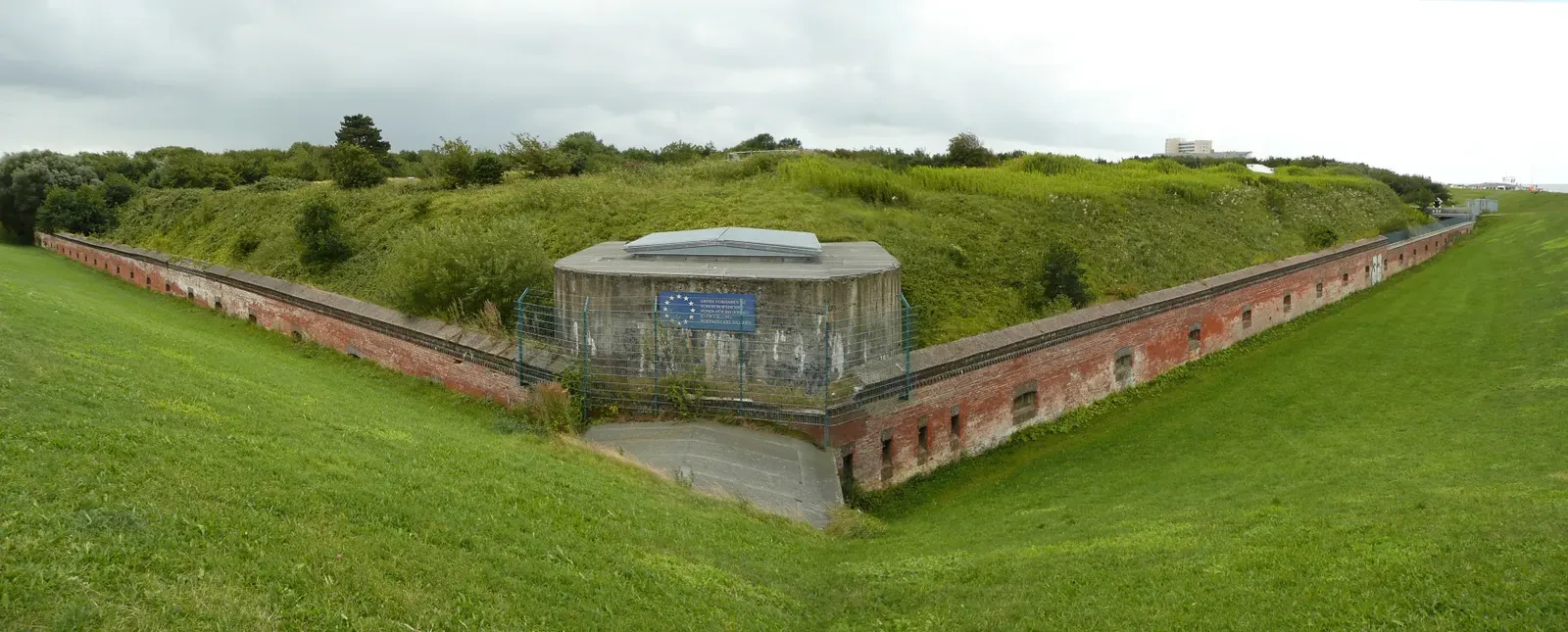Fort Kugelbake - Fort Kugelbake von vorne Scheinwerferstand