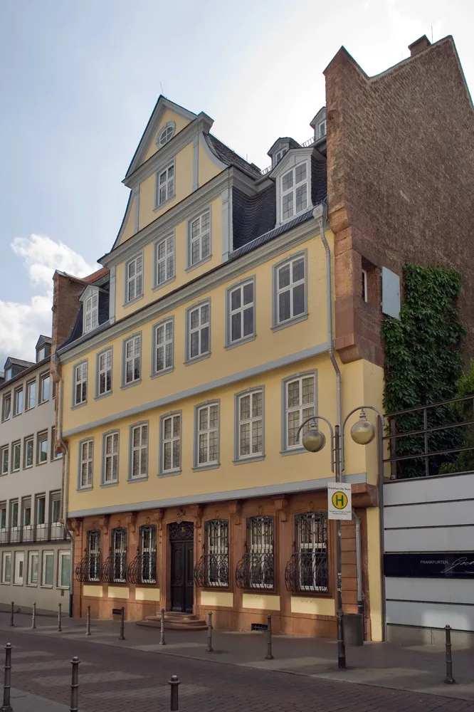 Goethe-Haus - Frankfurt Am Main-Goethe-Haus-Ansicht am Grossen Hirschgraben