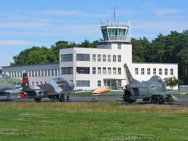 Militärhistorisches Museum der Bundeswehr - Flugplatz Berlin-Gatow - Gatow - Luftwaffenmuseum (German Air Force Museum) - geo.hlipp.de - 38394
