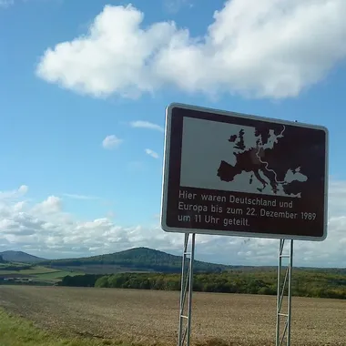 Gedenkstätte Point Alpha - Gedenktafel-Innerdeutsche Grenze