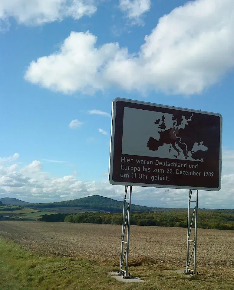 Gedenkstätte Point Alpha - Gedenktafel-Innerdeutsche Grenze