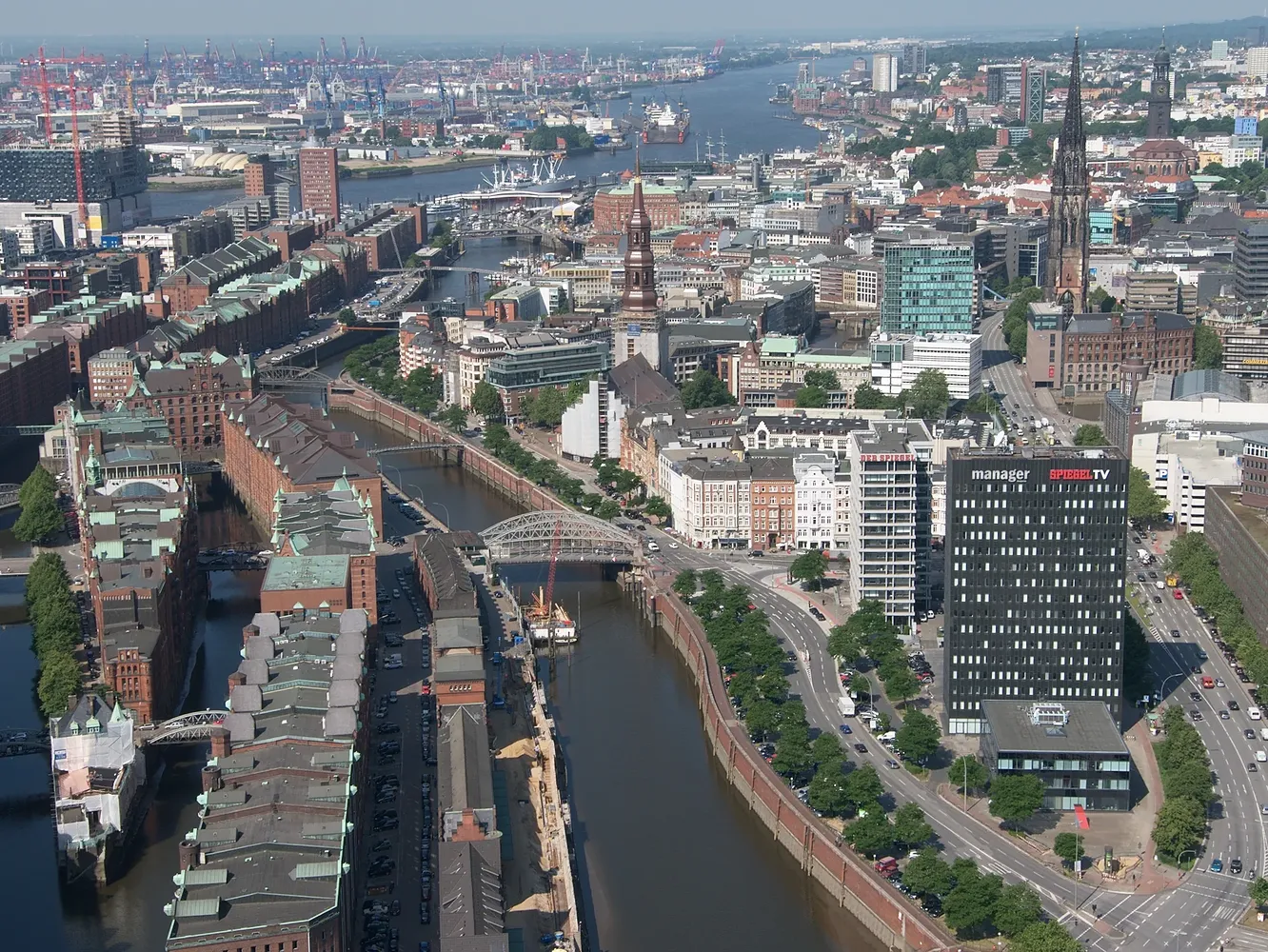 Speicherstadt - Hamburg.Speicherstadtzollkanal.2010.wmt