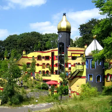 Ronald McDonald Haus / Hundertwasserhaus - Hundertwasserhaus-Essen