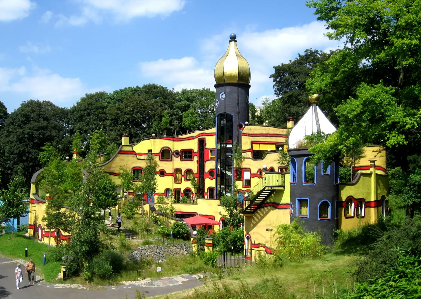 Ronald McDonald Haus / Hundertwasserhaus - Hundertwasserhaus-Essen
