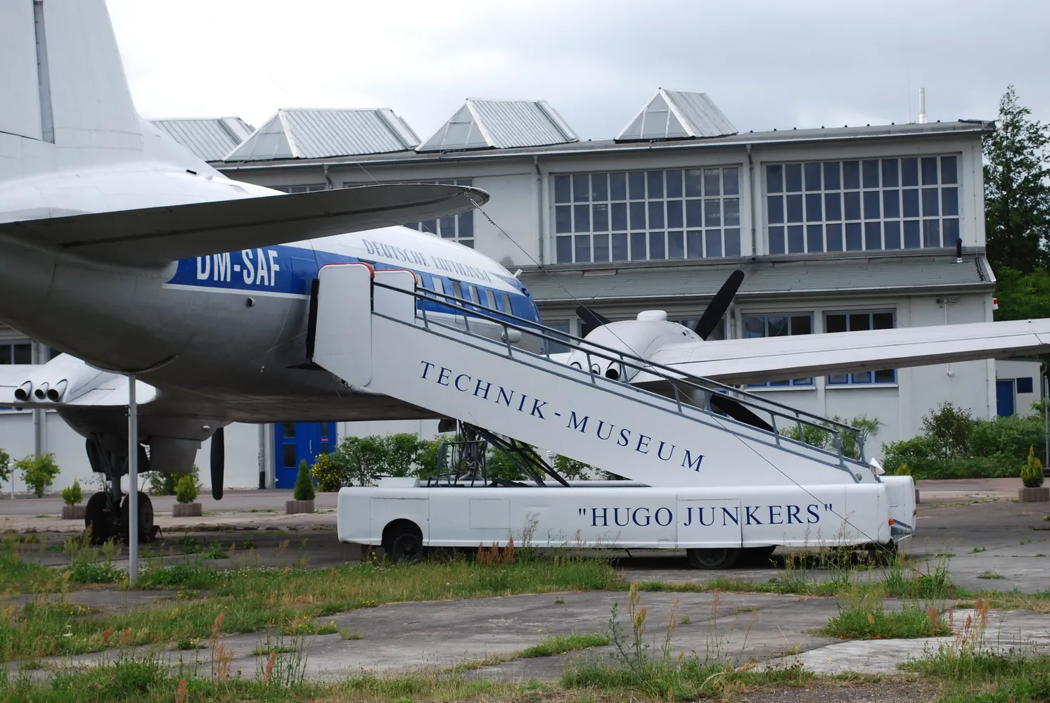 Technikmuseum Hugo Junkers - IL-14 im Technikmuseum Dessau 2