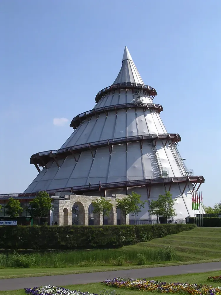 Jahrtausendturm im Elbauenpark - Jahrtausendturm