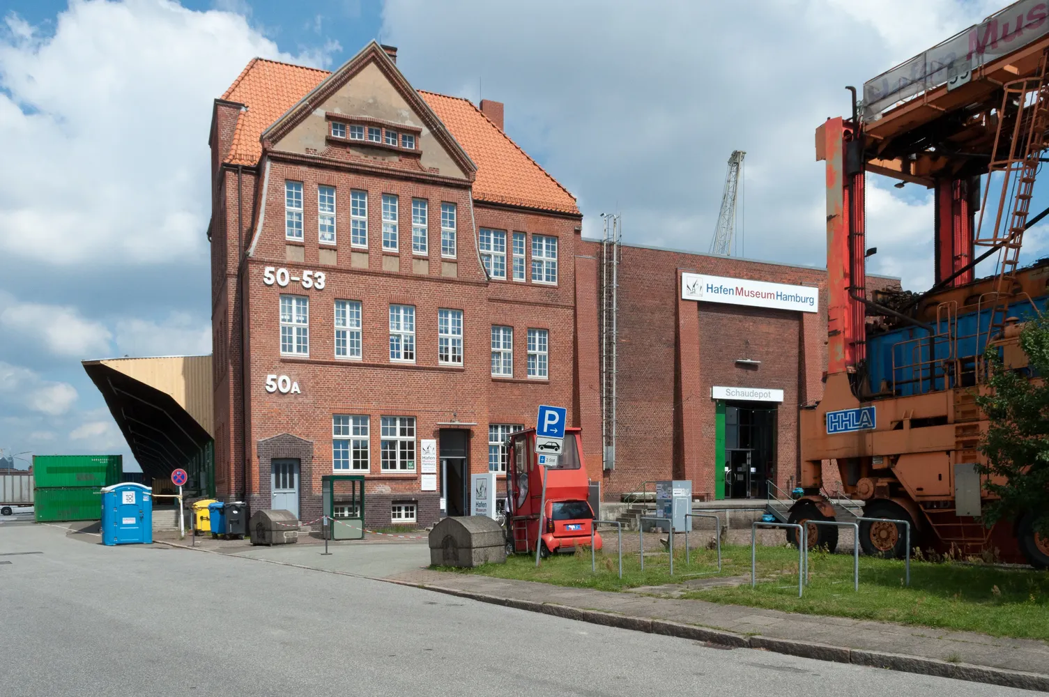 Deutsches Hafenmuseum Standort Schuppen 50A - Kaischuppen 50 (Hamburg-Kleiner Grasbrook).Kopfbau.2.13018.ajb