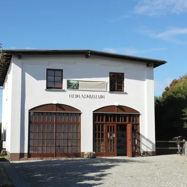 Inselkirche und Heimatmuseum Kloster - KlosterHeimatmuseum